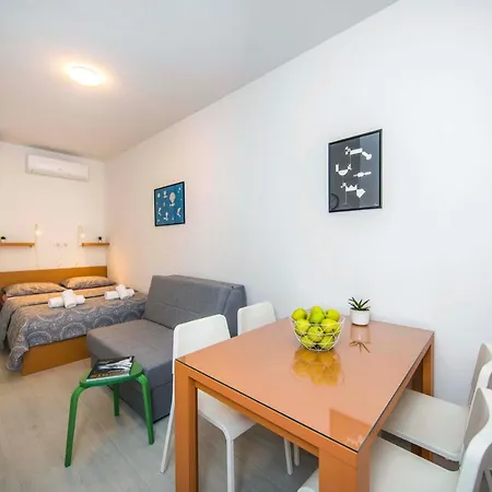 Bonnie & Clyde Apartman Split