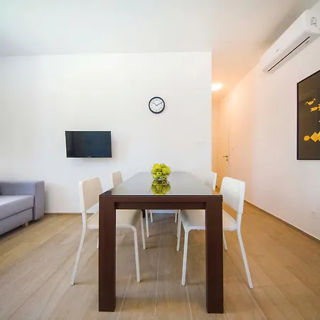 Bonnie & Clyde Διαμέρισμα