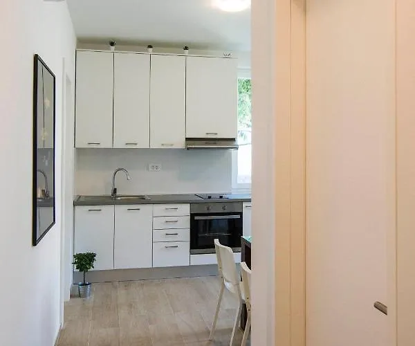 Bonnie & Clyde شقة