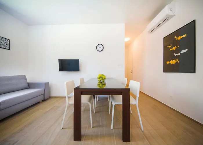 Bonnie & Clyde شقة